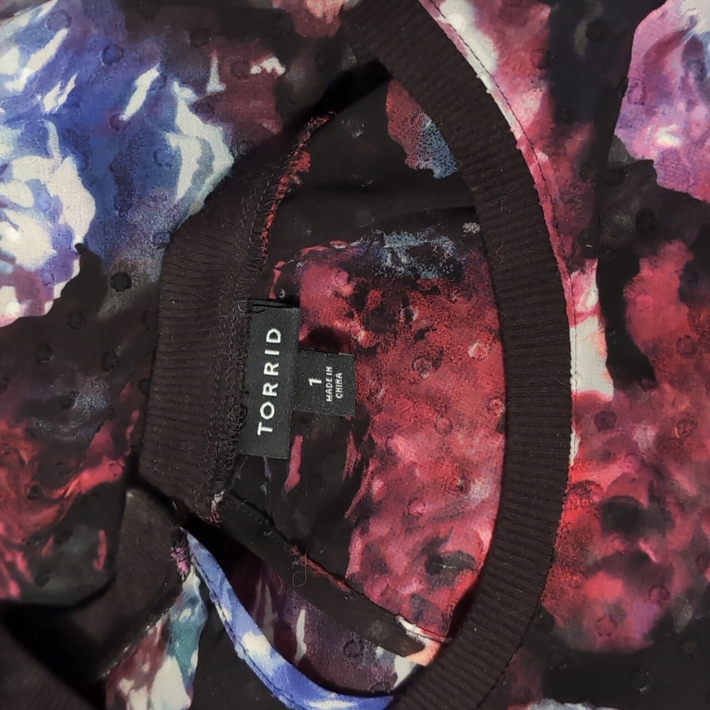 Torrid Sheer Clip Dot Floral Top - Picture 3 of 4